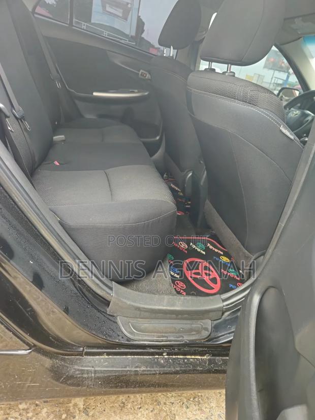 Toyota Corolla 2013 Black