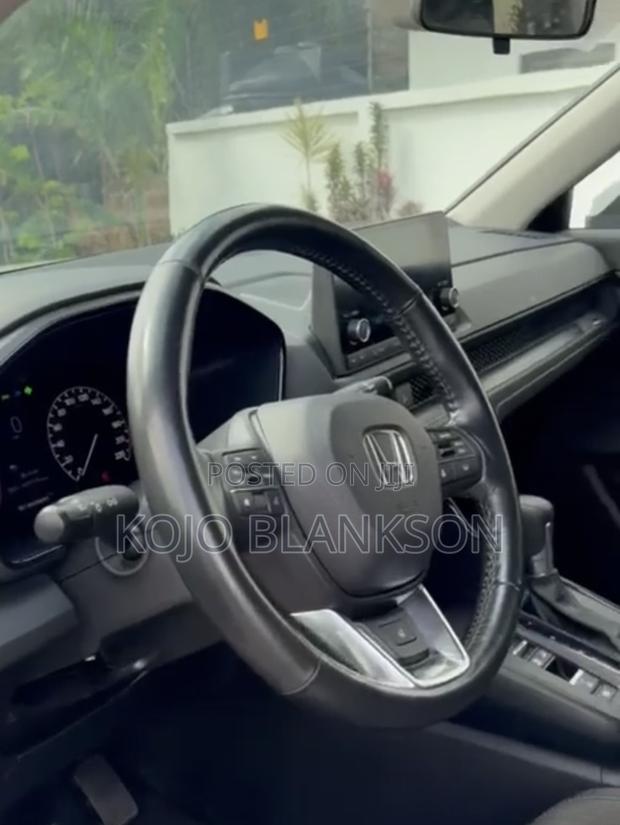 Honda CR-V LX AWD 2023 White