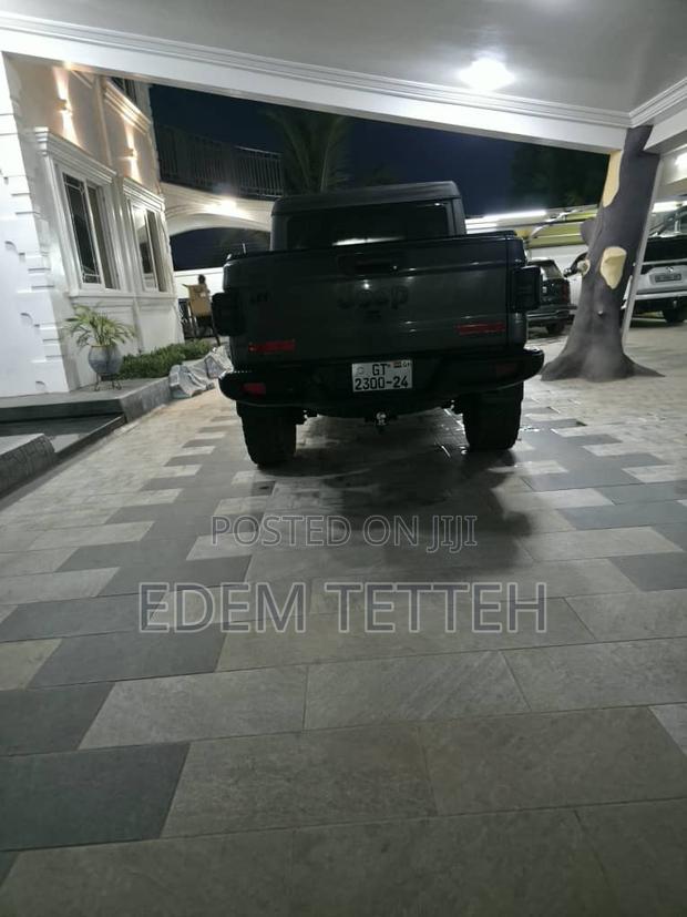 Jeep Gladiator Sport 2021 Gray
