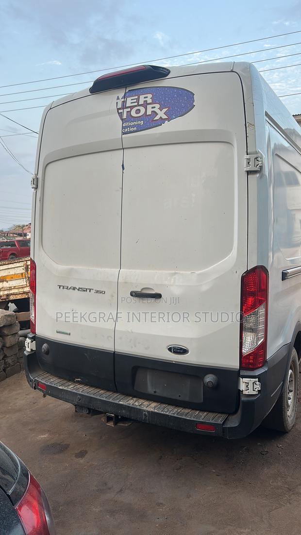 Ford Transit-350 2019 White