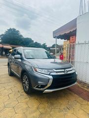 Mitsubishi Outlander SEL FWD 2018 Gray for sale