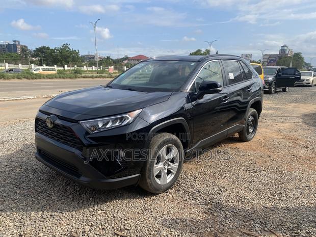 Toyota RAV4 XLE Premium AWD 2020 Black