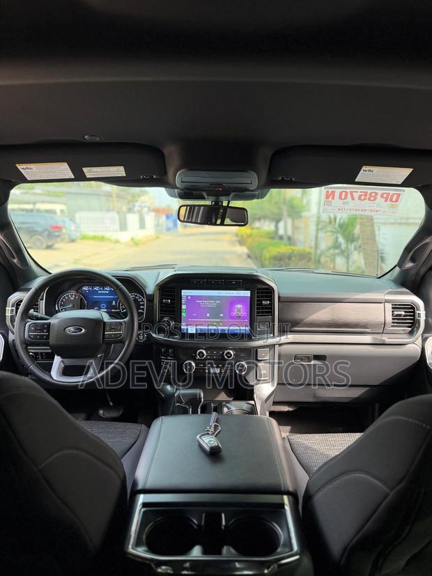 Ford F-150 XLT 2023 Silver