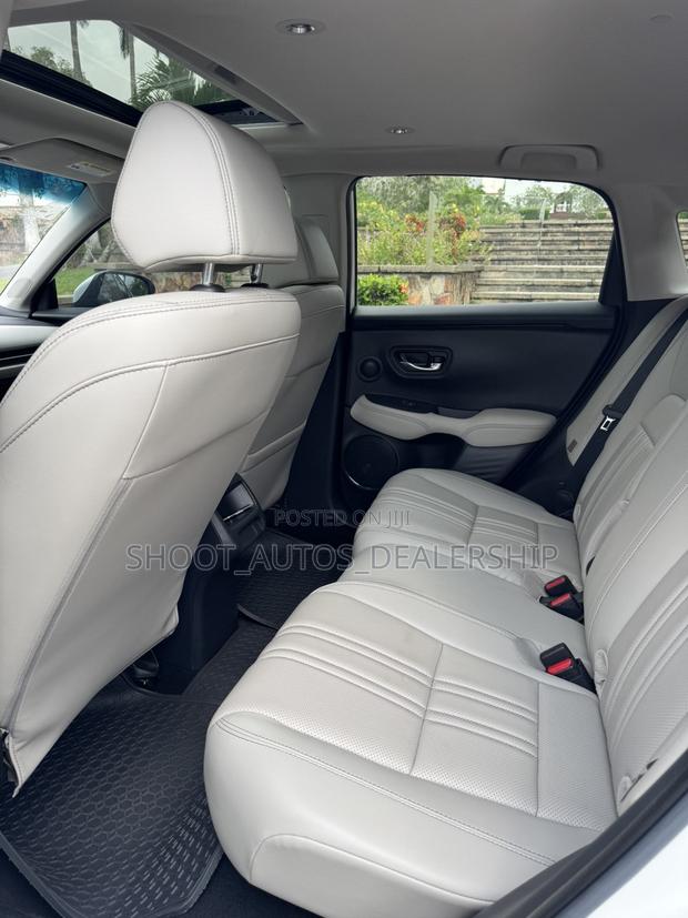 Honda HR-V 2024 White