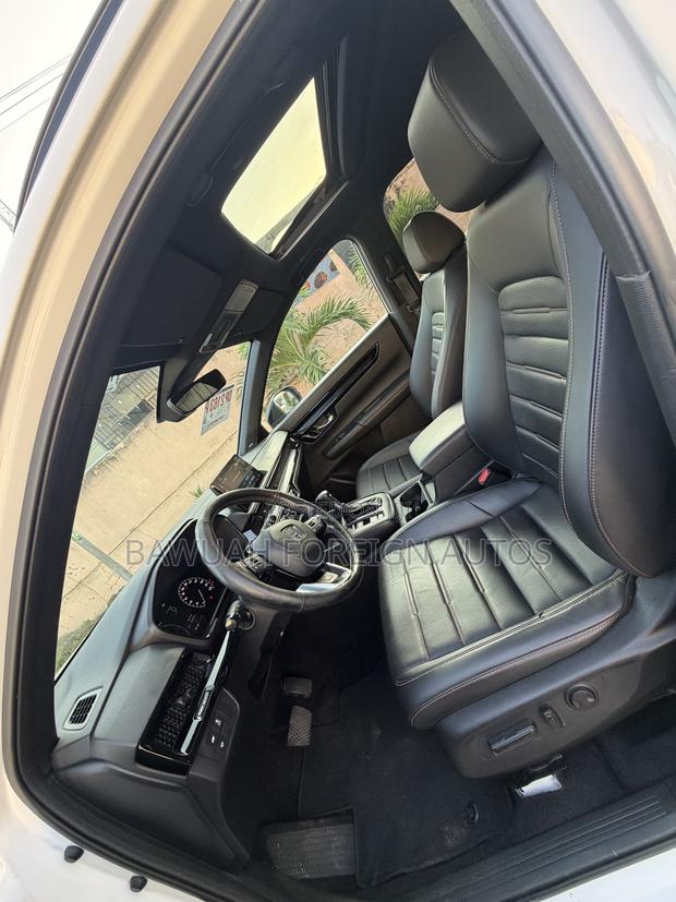 Honda CR-V 2023 White