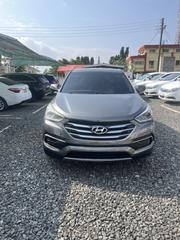 Hyundai Santa Fe 2017 Gray for sale