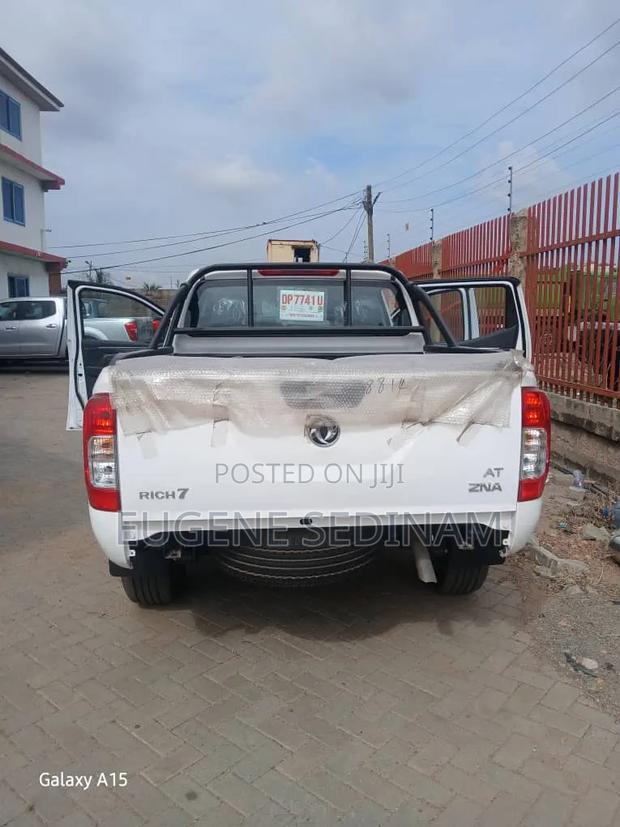 New Dongfeng Rich 7 2025 White