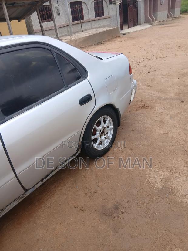 Toyota Corolla 2000 Silver