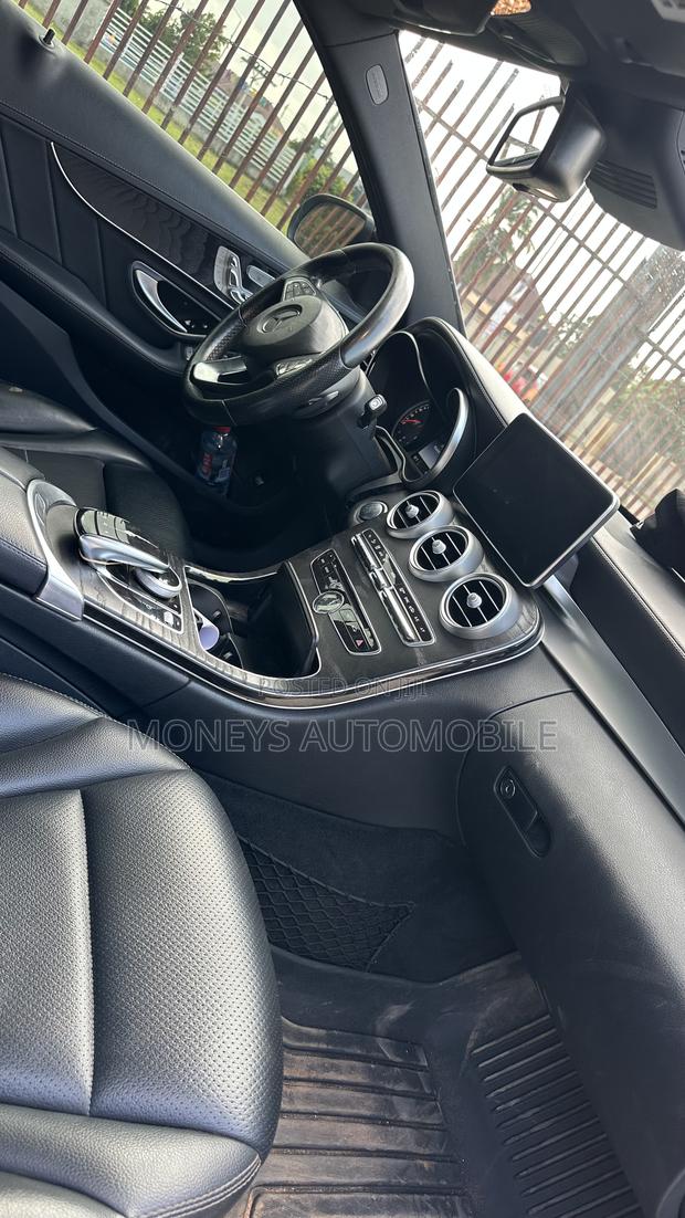Mercedes-Benz C300 2018 Gray