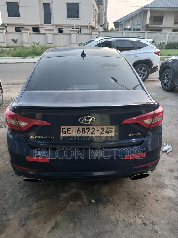 Hyundai Sonata 2016 Blue