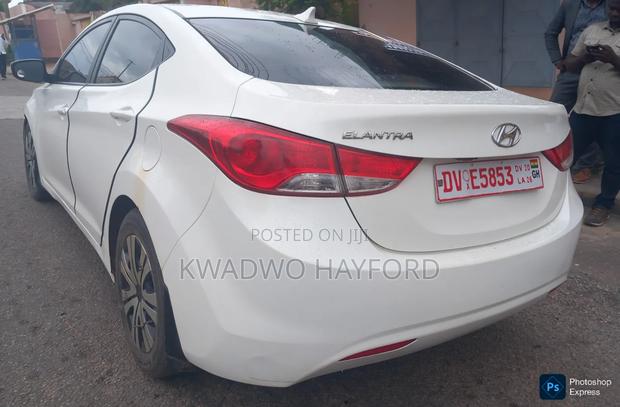 Hyundai Elantra 2013 White