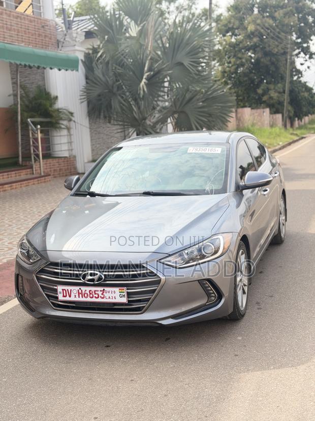 Hyundai Elantra Limited Sedan FWD (2.0L 4cyl 6A) 2017 Gray