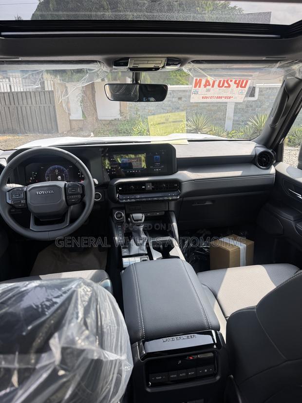 New Toyota Land Cruiser Prado 2.4 Petrol 2025 Black