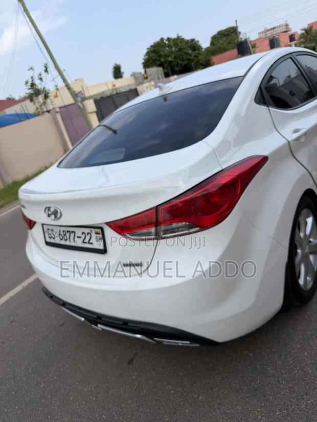 Hyundai Elantra Limited 2012 White