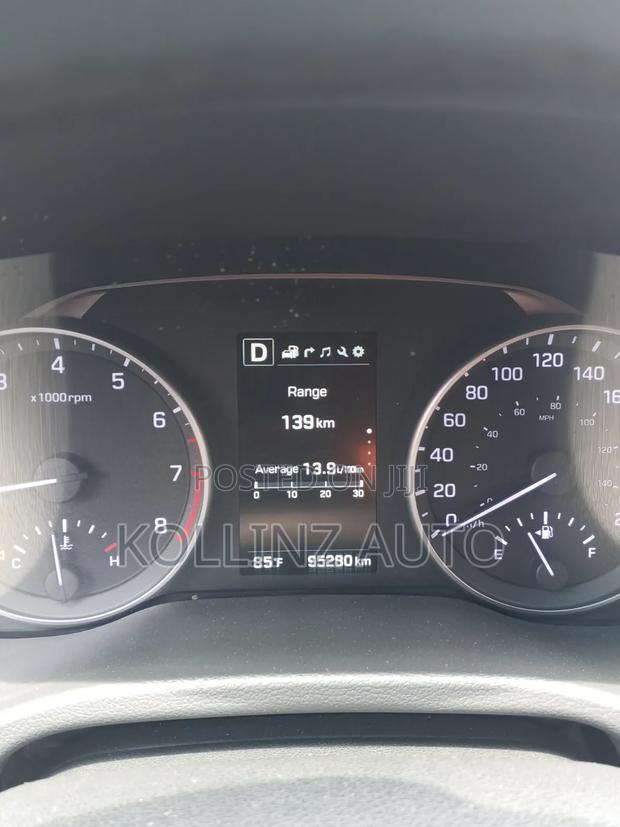 Hyundai Elantra Limited Sedan FWD (2.0L 4cyl 6A) 2017 White