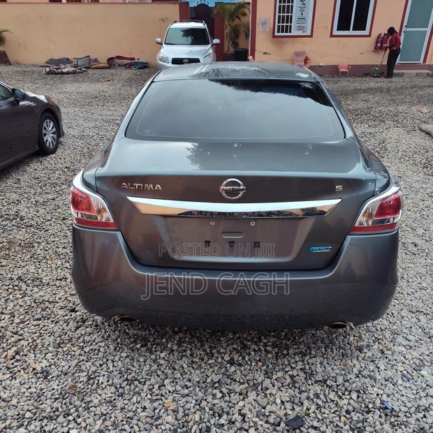 Nissan Altima 2014 Gray