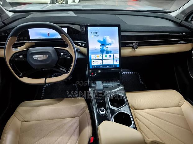 Geely Coolray 1.5 FWD 2023 Gray