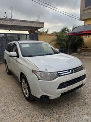 Mitsubishi Outlander SE 4dr SUV AWD (2.4L 4cyl CVT) 2014 White for sale