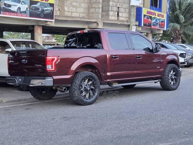 Ford F-150 XLT 4x2 SuperCab Styleside 6.5 ft. box 145 in. WB 2017 Red