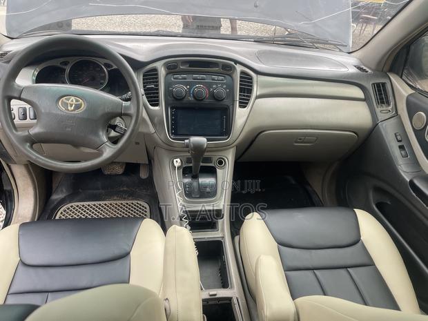 Toyota Highlander Limited V6 2005 Black