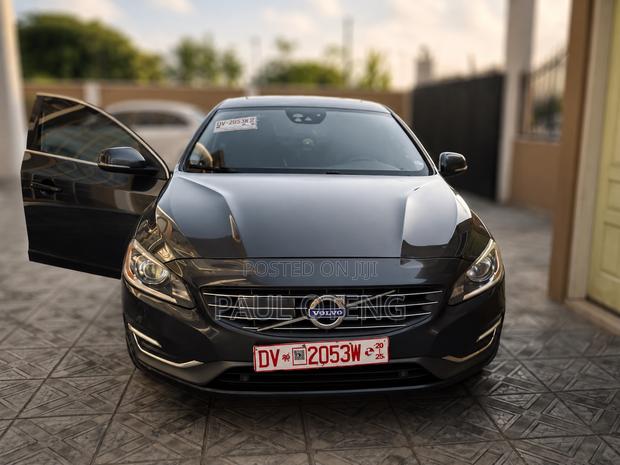 Volvo S60 T5 4dr Sedan AWD w/Prod. End 6/14 (2.5L 5cyl Turbo 6A) 2015