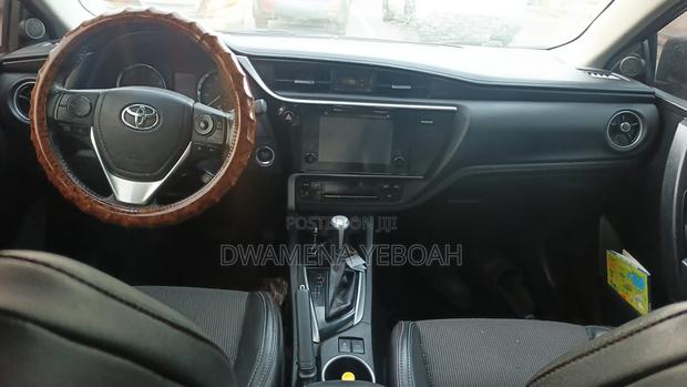 Toyota Corolla SE 4dr Sedan (1.8L 4cyl CVT) 2017 Burgundy