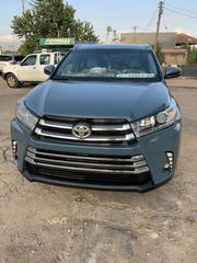 Toyota Highlander LE 4x2 V6 (3.5L 6cyl 8A) 2017 Gray for sale