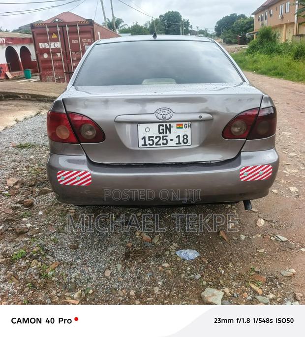 Toyota Corolla 2006 Gray