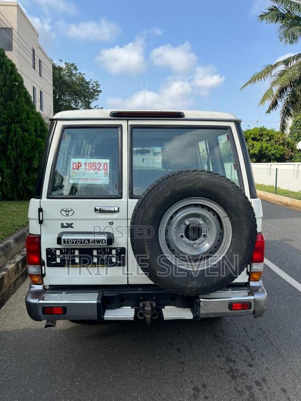 Toyota Land Cruiser 79 Series 2018 White