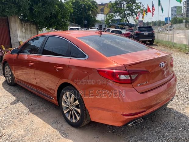 Hyundai Sonata Sport Sedan FWD (2.4L 4cyl 6A) 2016 Orange