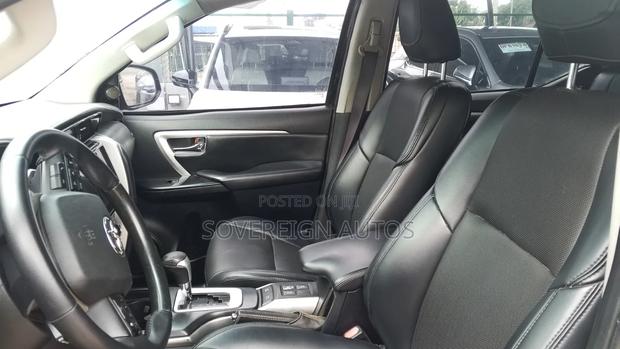 Toyota Fortuner 2019 Black