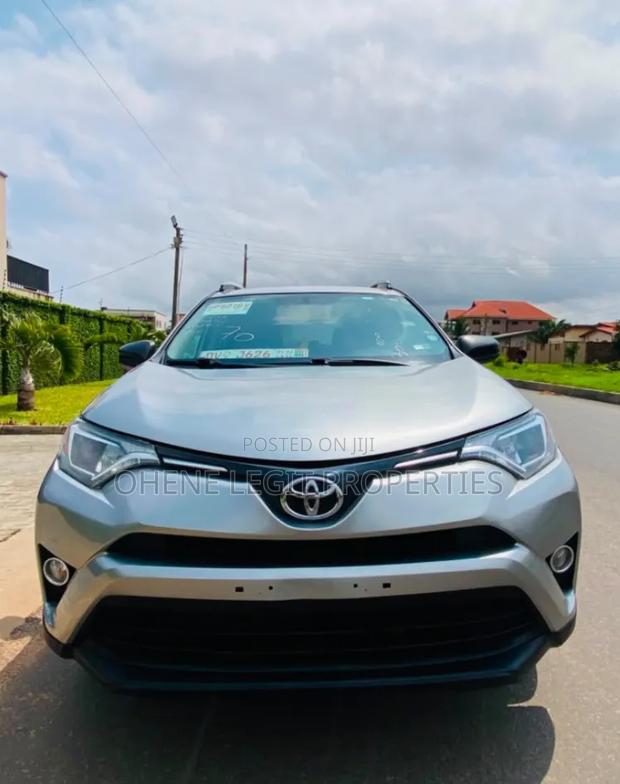 Toyota RAV4 2017 Gray