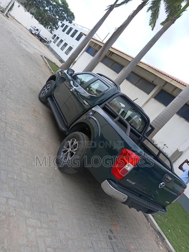 New Nissan Pick-Up 2025 Green