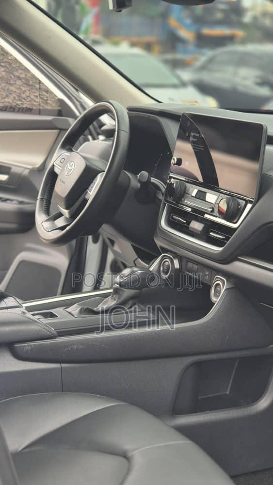 Toyota Grand Highlander XLE AWD 2024 White