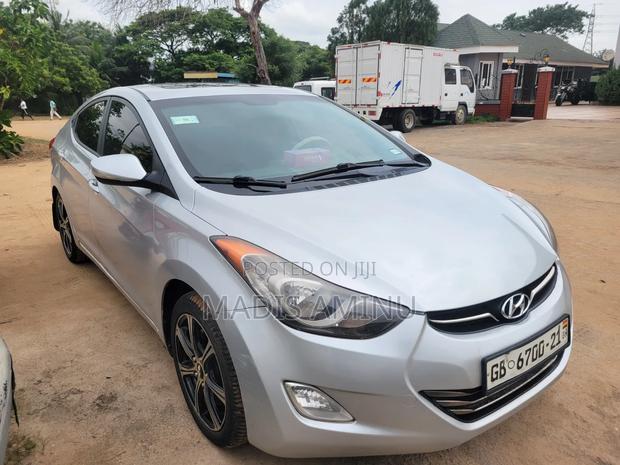 Hyundai Elantra 2013 Silver