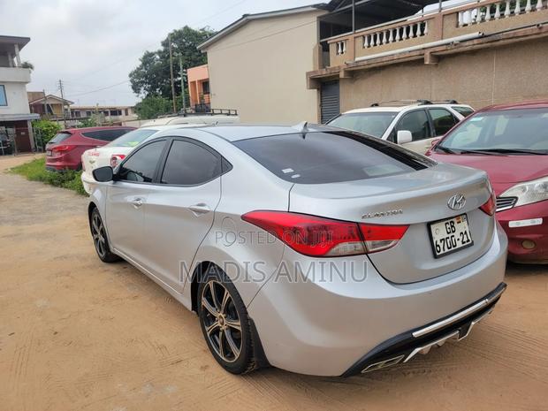 Hyundai Elantra 2013 Silver