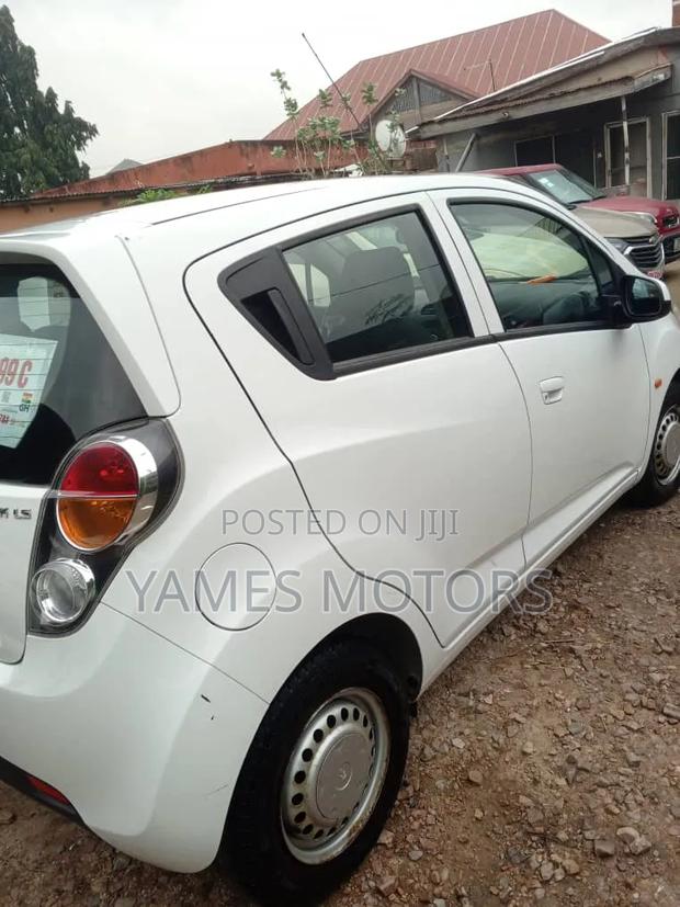 Chevrolet Spark 2011 White