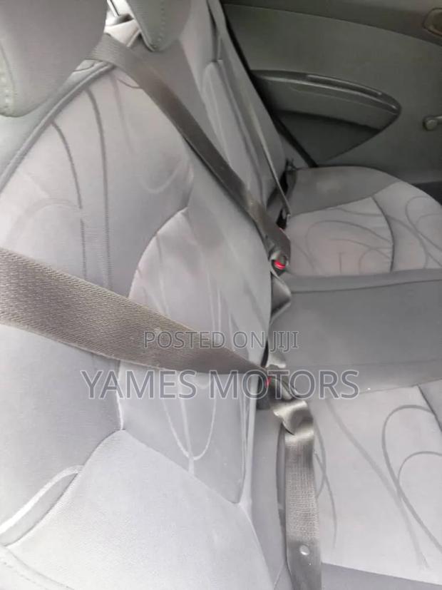 Chevrolet Spark 2011 White