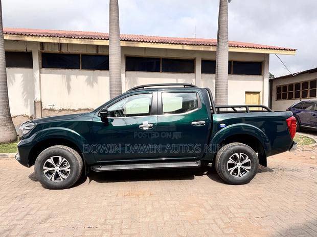 New Nissan Pick-Up 2025 Green