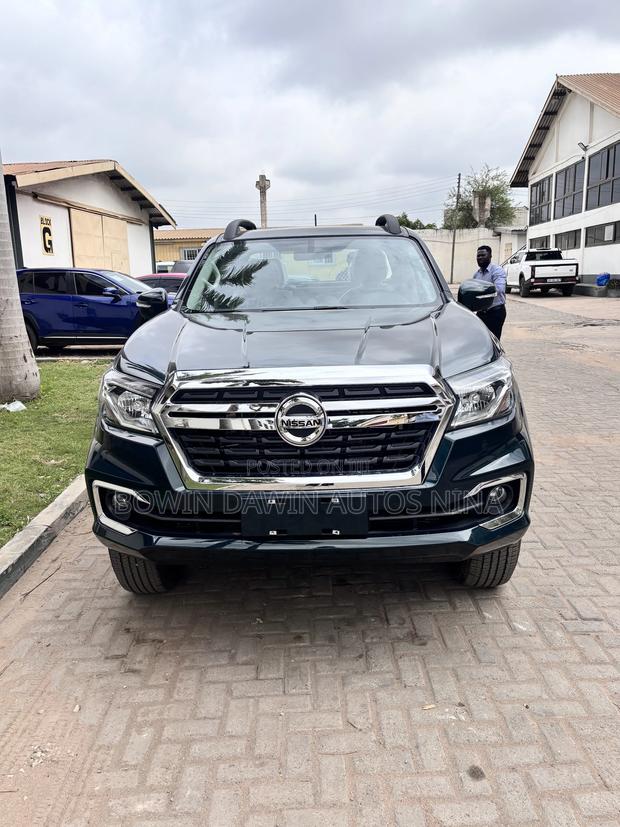 New Nissan Pick-Up 2025 Green