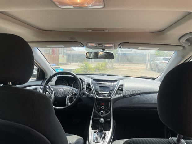 Hyundai Elantra 2015 Silver