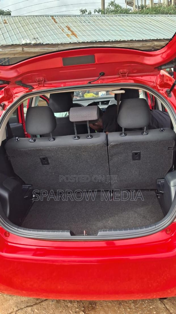 Toyota Vitz 1.3 AWD 5dr 2013 Red