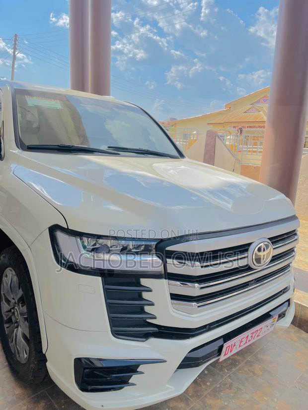 Toyota Land Cruiser 3.5 Petrol 4WD 2021 White