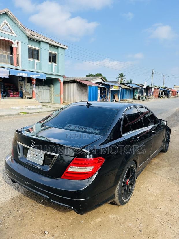 Mercedes-Benz C250 2014 Black