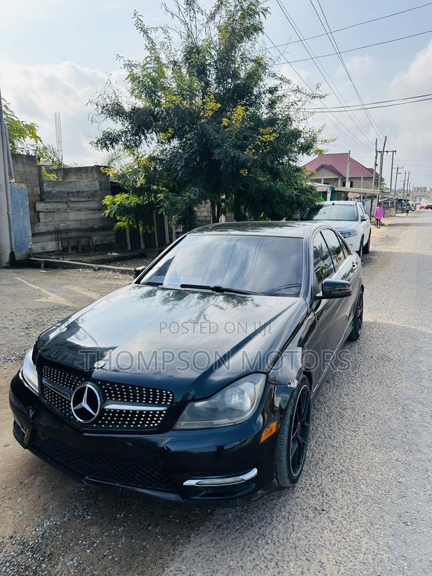 Mercedes-Benz C250 2014 Black