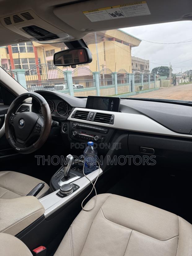 BMW 3 Series 320i RWD 2015 Blue