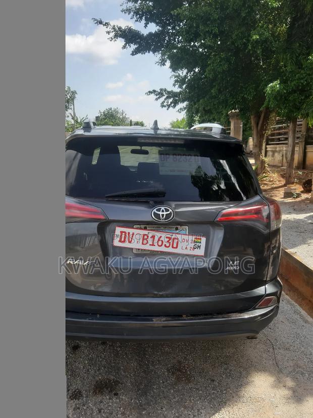 Toyota RAV4 2016 Gray