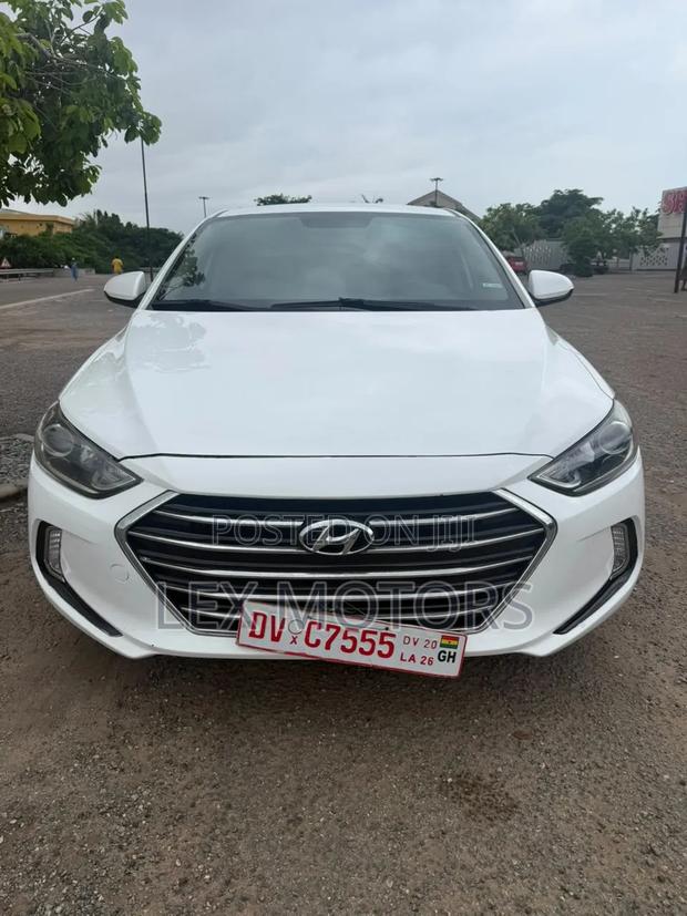 Hyundai Elantra 2018 White