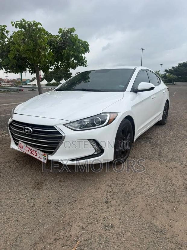 Hyundai Elantra 2018 White