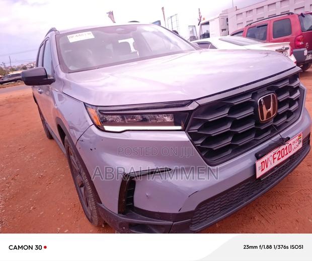 Honda Pilot 2024 Pink